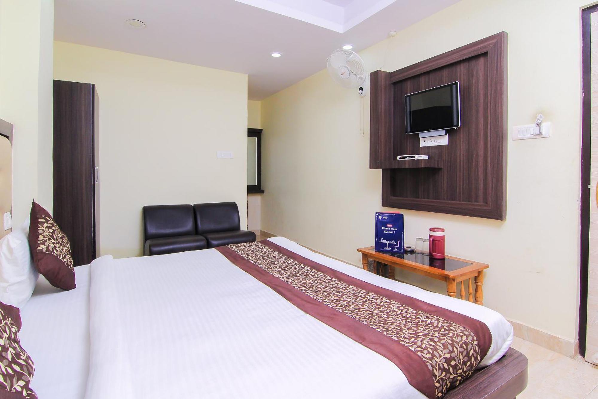 Oyo Flagship Hotel Cz Near Phoenix United Lucknow Extérieur photo